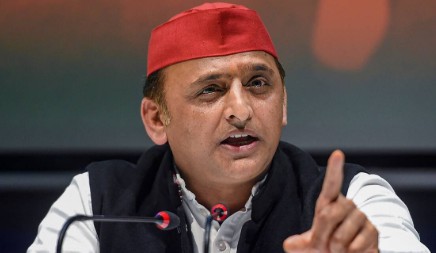 अब भी सपा सरकार के विकास कार्यों के ही 'फीते काट रही भाजपा: अखिलेश यादव